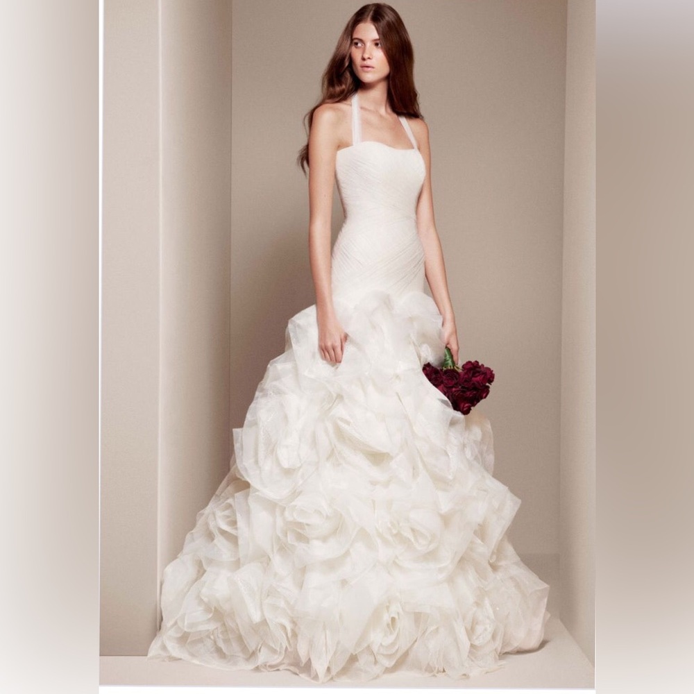 Vera Wang White VW351172 Wedding Dress Size 4